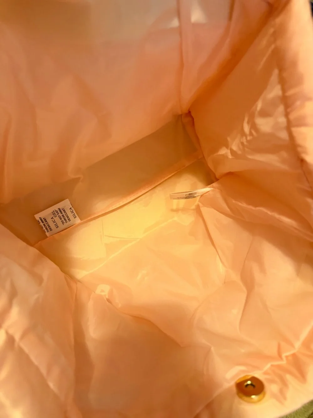 Juicy Couture Light Pink Quilted Tote with Black Handles - Picture 2 of 2